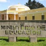 Mineduc suscribe pacto colectivo con Joviel Acevedo que tiene reajuste salarial de 3% para maestros en 2023 y bono de Q2 mil 500 a partir de 2022