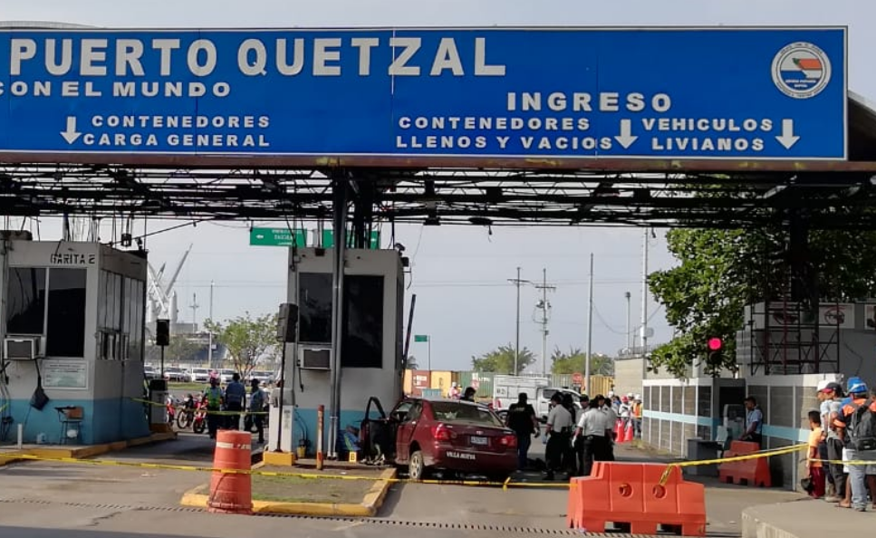 Mueren dos policías navales en trágico accidente en Puerto Quetzal