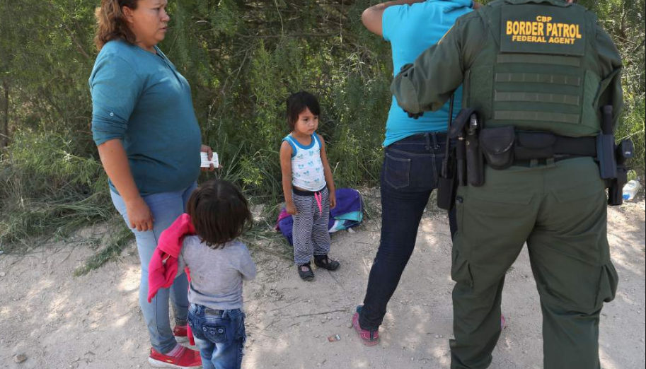 ¿Por qué EEUU separa a los niños de las familias inmigrantes?