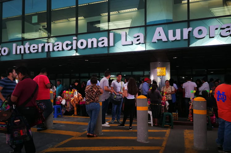 Aeropuerto La Aurora a punto de perder su categoría: DGAC invertirá Q12 millones
