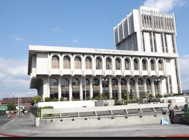 CC: Amparos para extender visas a trabajadores de la Cicig los conocerá la CSJ