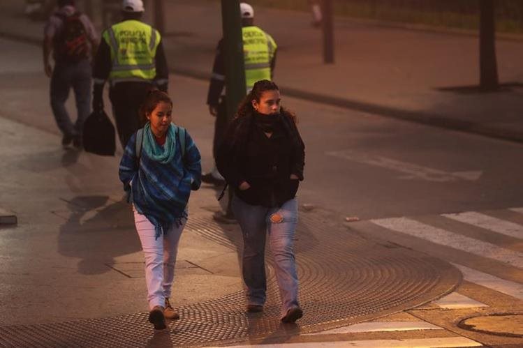 Prepárese; autoridades advierten de nuevo frente frío que golpeará al país