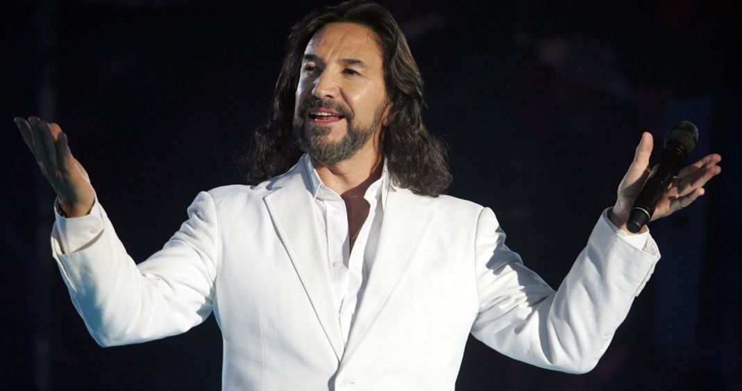 Hospitalizan a Marco Antonio Solis "El Buki" tras sufrir accidente