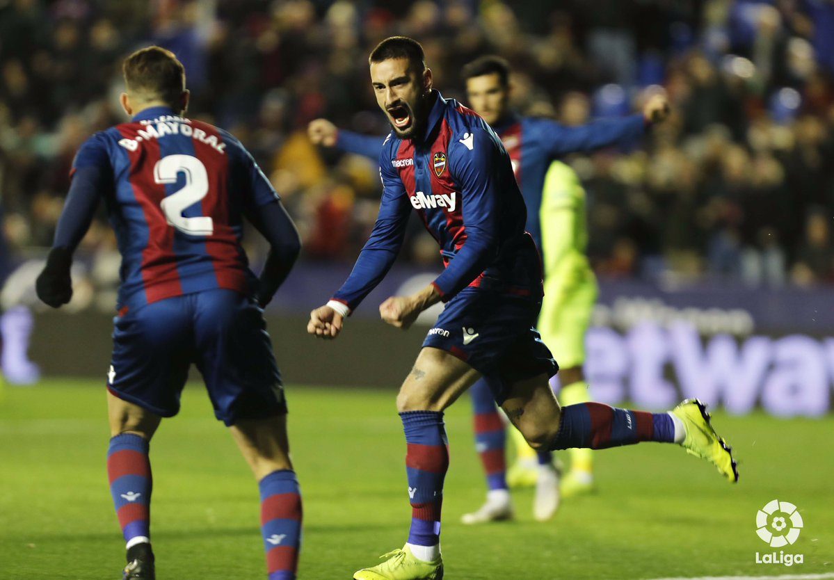 Barcelona se complica en Copa del Rey al caer 2-1 ante Levante