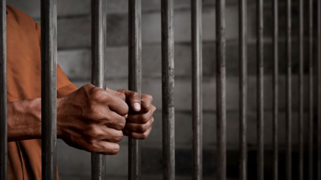 ¿Quién se beneficia más con el trabajo de los prisioneros (en el país con más presos del mundo)?
