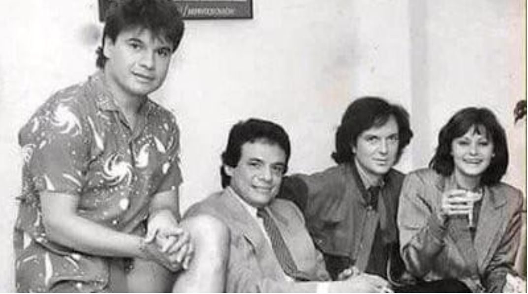 Foto que muestra a Juan Gabriel, José José, Camilo Sesto y Rocío Durcal.