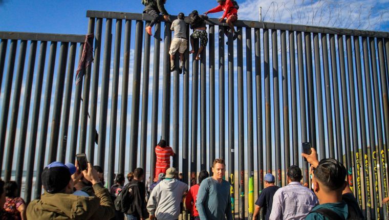 Estados Unidos dejará de aplicar la norma sanitaria que utilizaba para expulsar a migrantes