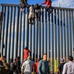 Estados Unidos dejará de aplicar la norma sanitaria que utilizaba para expulsar a migrantes