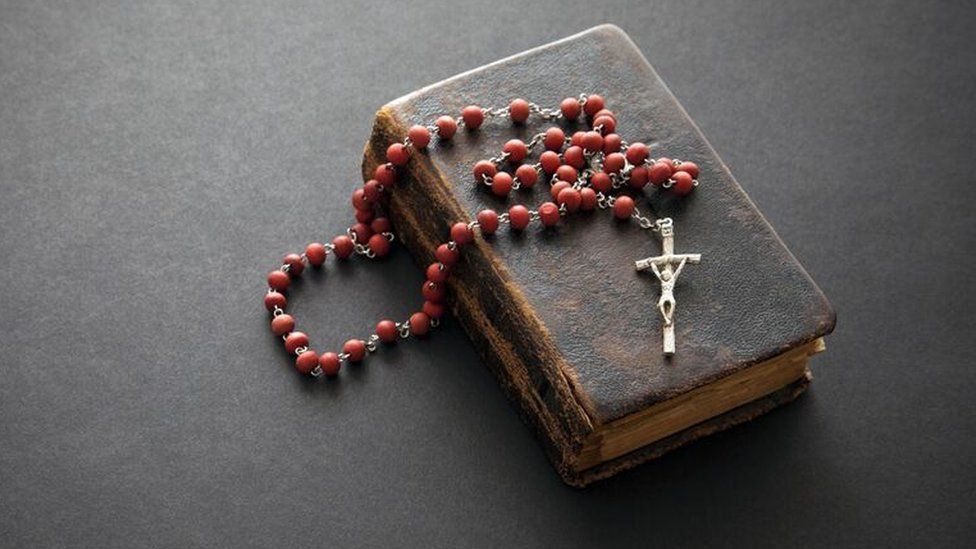 Abuso infantil de la Iglesia católica en Irlanda: cómo muchas de las víctimas siguen buscando justicia