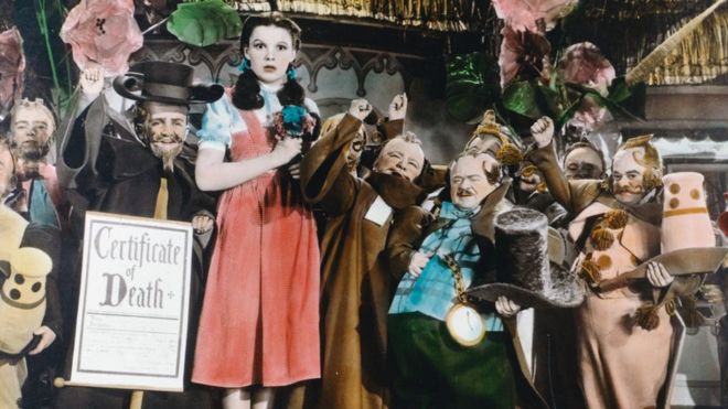 Judy Garland: cómo la trágica vida de la actriz la convirtió en un ícono gay