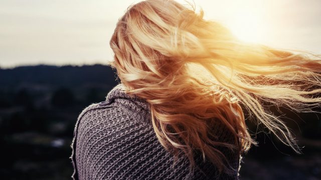 Si sueñas con tener un cabello radiante y fuerte, esta es la clave para conseguirlo