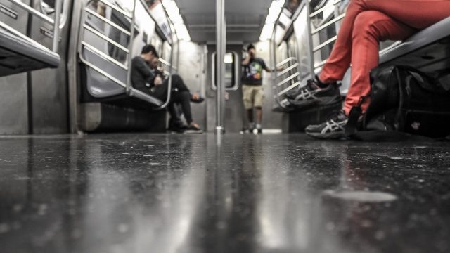 Latinoamérica tiene el mayor número de microbios en el transporte público