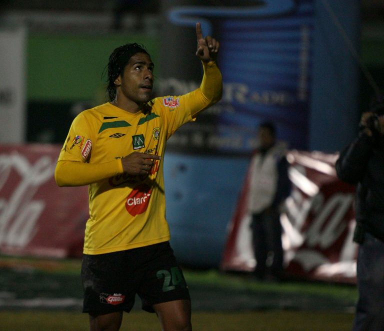 Quién es Gustavo Betancur, el exfutbolista que sufrió un aparatoso&hellip;