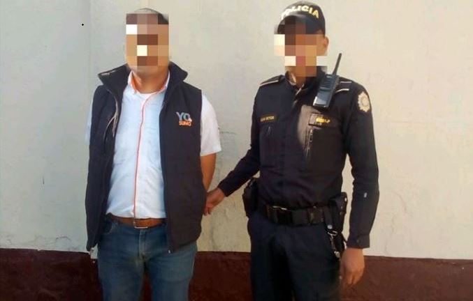 Capturan a un hombre por acosar a una mujer en estación del Transmetro