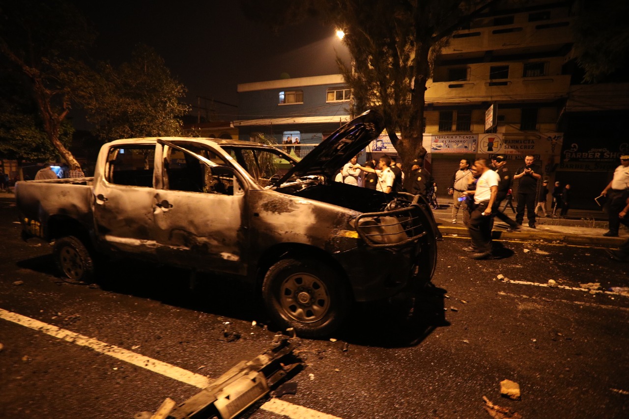 patrulla incendiada
