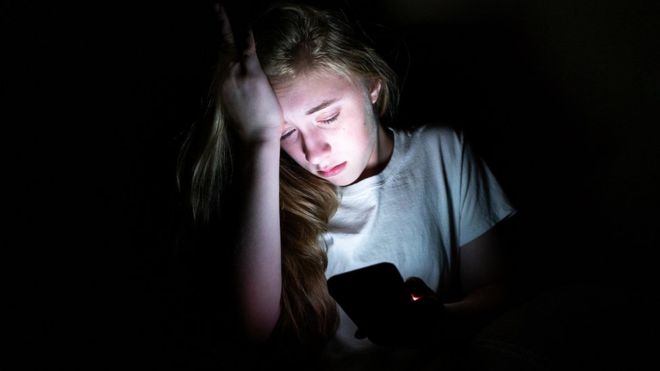 Qué es el “sadfishing” y qué revela de tu personalidad