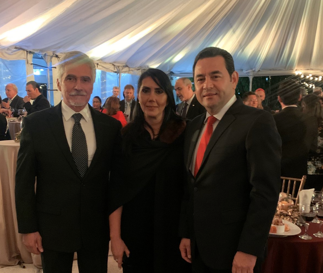 MINEX gastó Q71 mil en recepción anual con allegados al gobierno