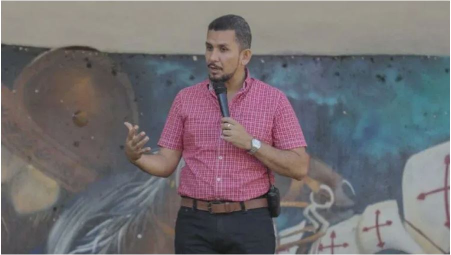 Érik Súñiga, alcalde de Tecún Umán, se entrega a la justicia de EE. UU. y fue extraditado