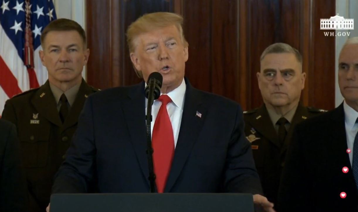 Autoridades acusan a hombre de Florida que amenazó por Facebook con matar a Trump