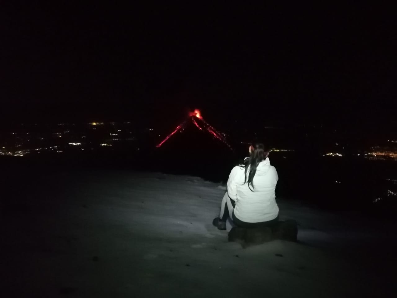 VIDEO: Un manto de hielo cubre el volcán Acatenango y así se ve desde la cima