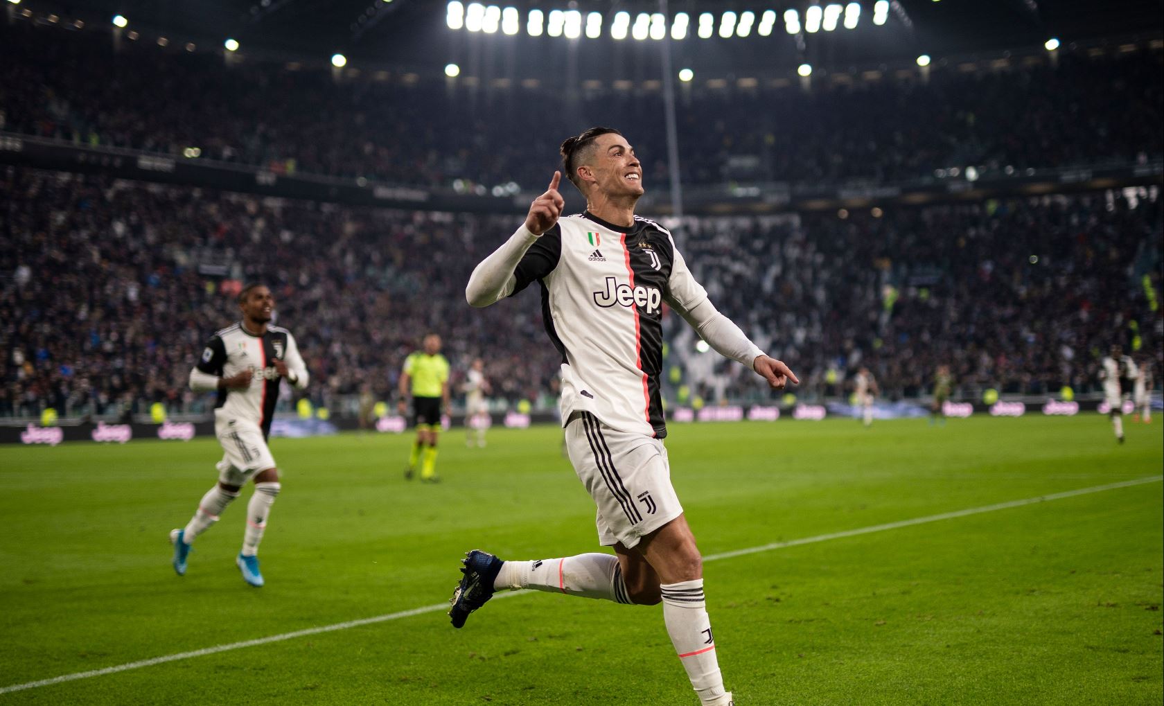 Cristiano Ronaldo sorprende con su primer triplete del 2020
