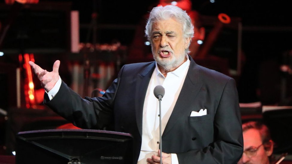 Plácido Domingo acepta “toda la responsabilidad” ante las denuncias de acoso sexual y pide perdón