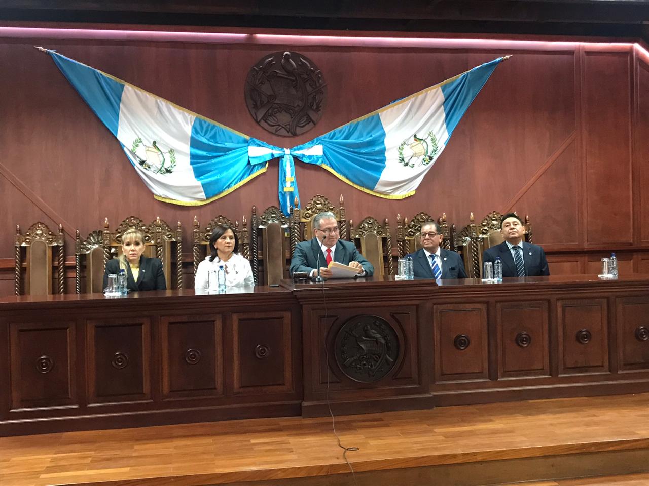CC otorga amparo a Ministerio Público y suspende elección de cortes