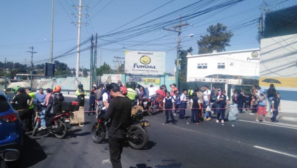 Manifestación en el kilómetro 16 de la ruta Interamericana complica&hellip;