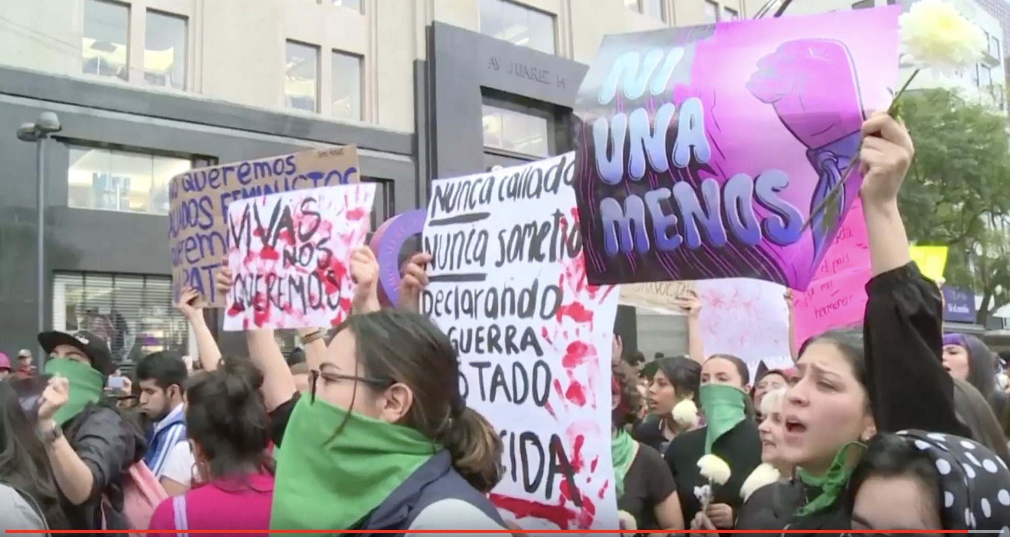 Manifestaciones por asesinato y publicación de fotografía de mujer en México