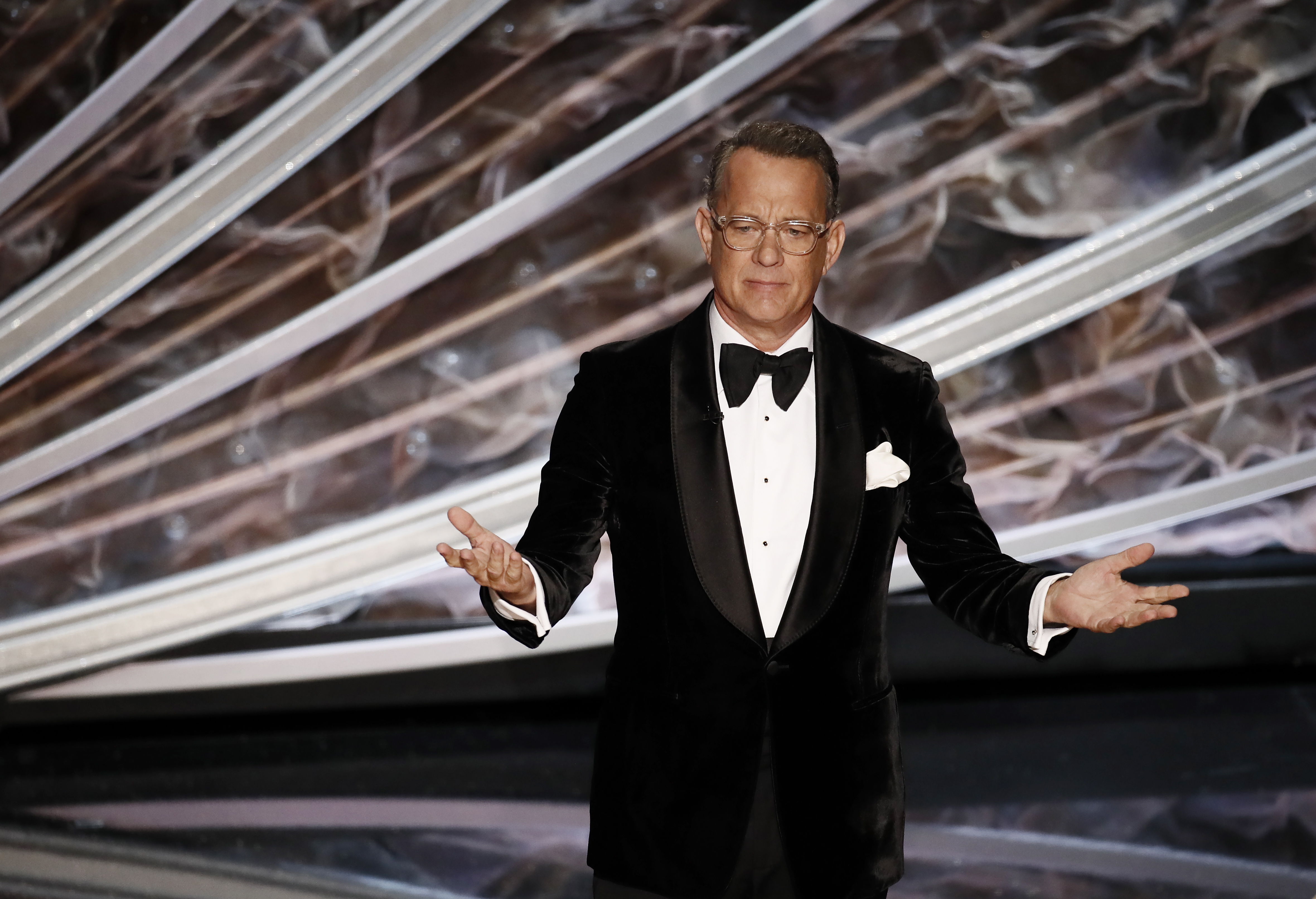 Óscar 2020: Tom Hanks reta a militar a un duelo de despechadas