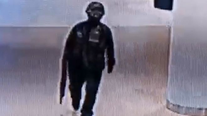Tiroteo en Tailandia: un soldado mata a 20 personas y se refugia en un centro comercial