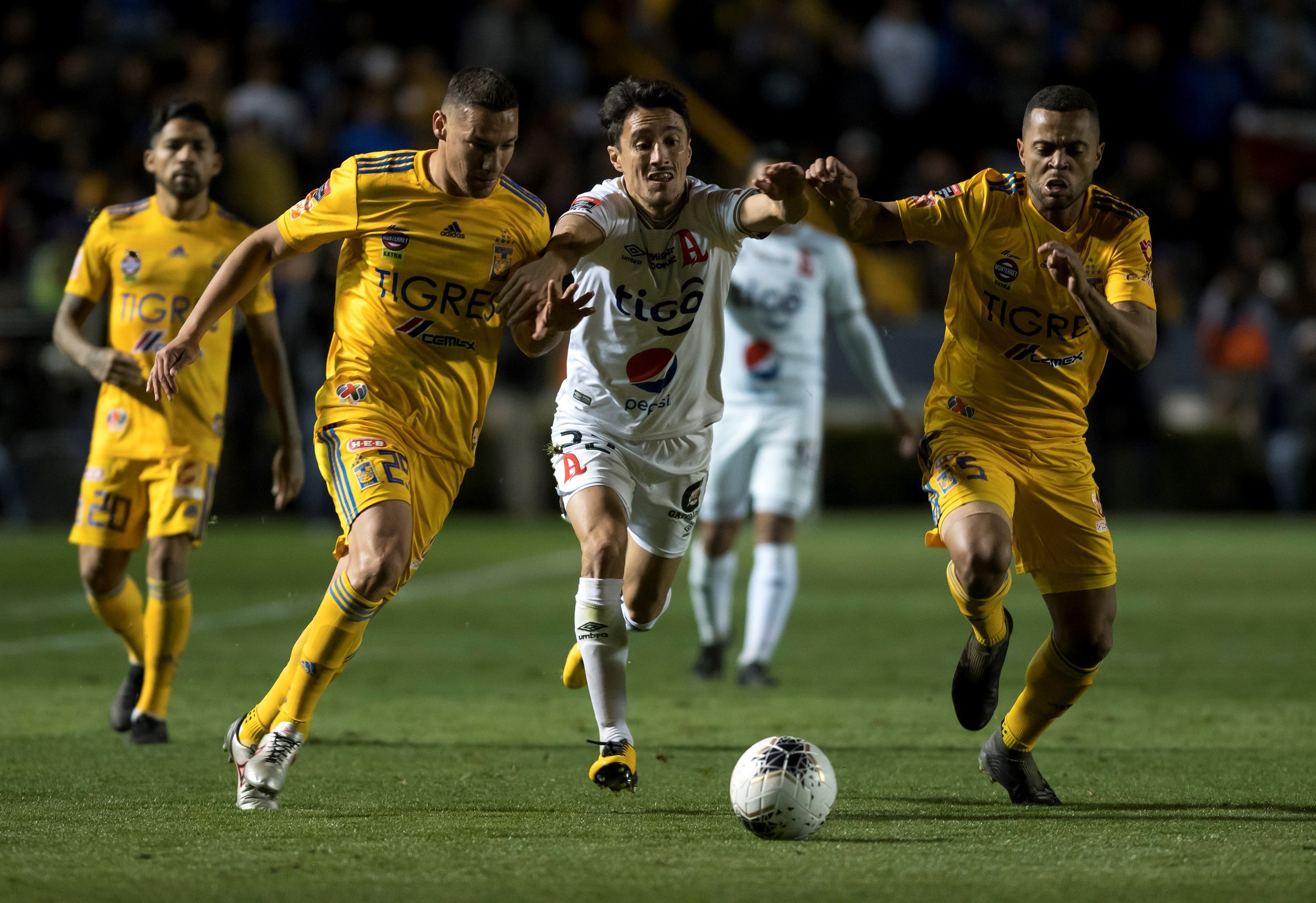 Tigres vs Alianza: Portero se viste de héroe ¡al 90+4! y da la victoria al equipo mexicano