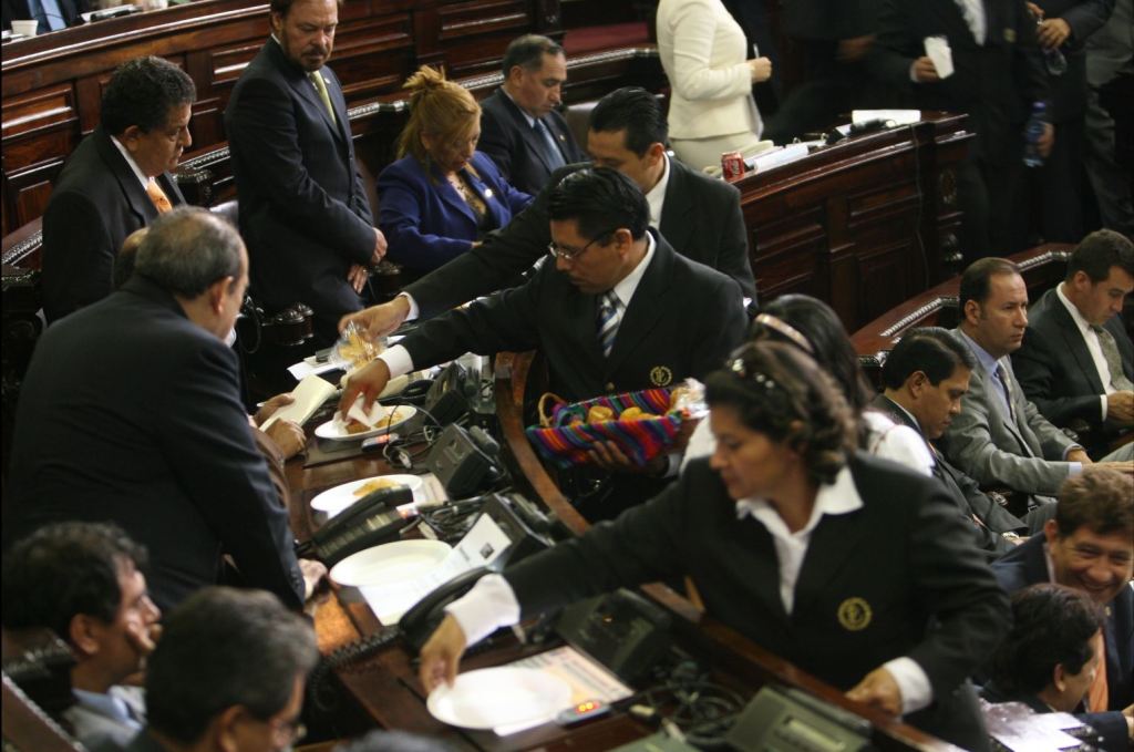Bancada Humanista renuncia a privilegios y presenta iniciativa para retirar a Guatemala del Parlacén