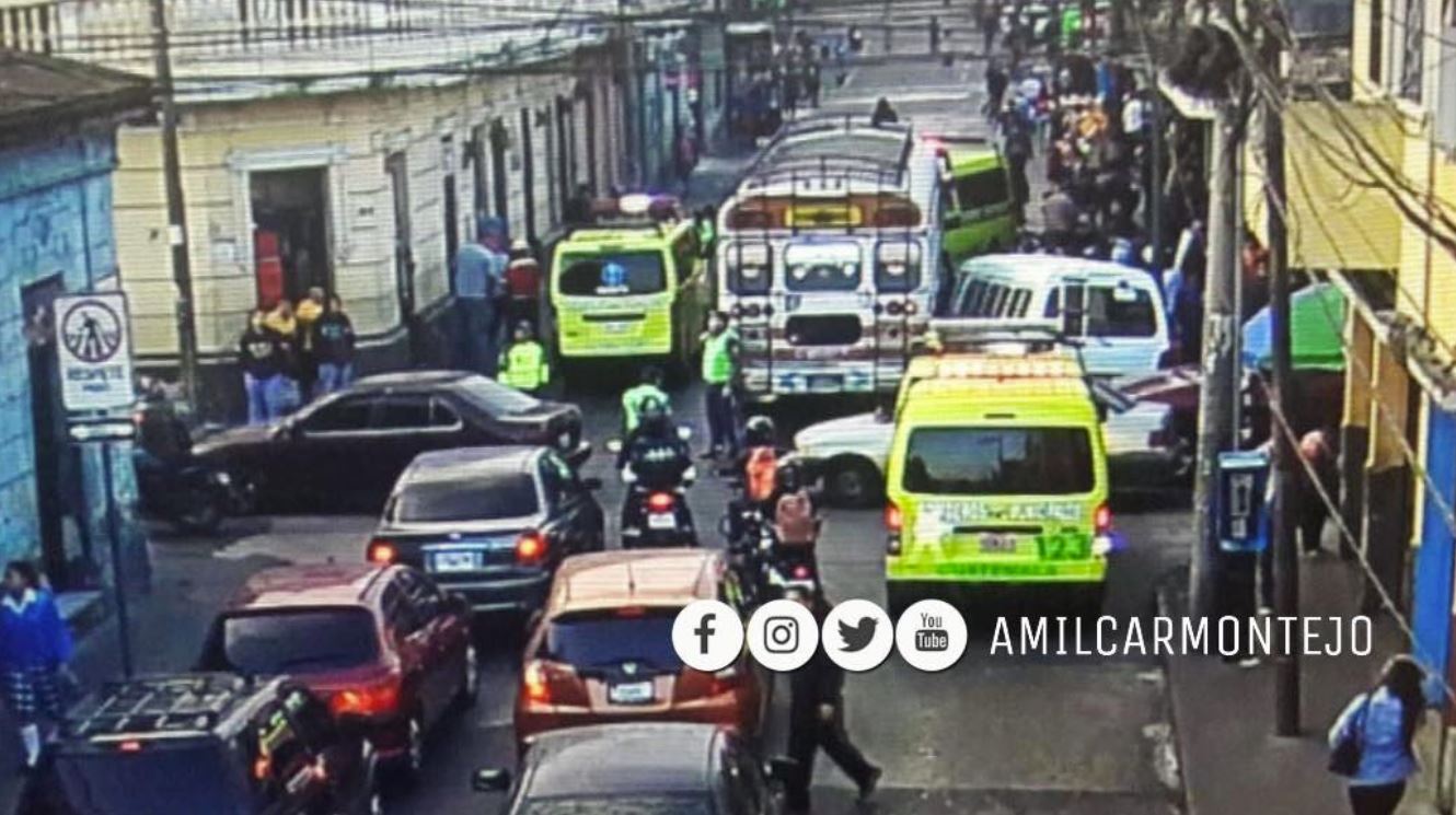 Tráfico intenso en varios puntos y un motociclista muerto, reportan autoridades