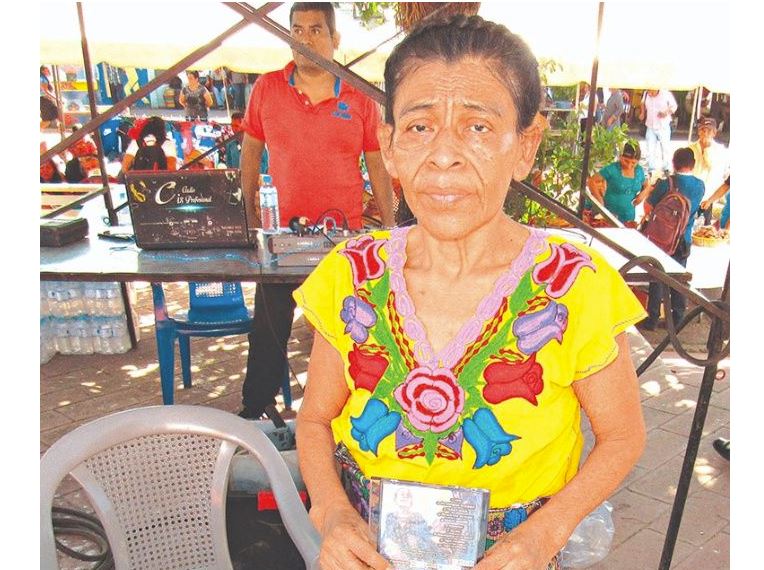 Anastasia, la mujer que grabó su primer disco en náhuat luego de aprender a escribir