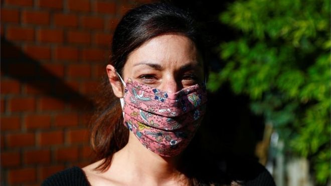 Coronavirus: cómo se hacen las mascarillas de tela y cuáles son los errores al utilizarlas