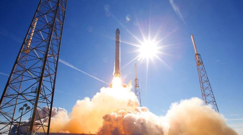 La Nasa da fecha del primer vuelo de astronautas con SpaceX
