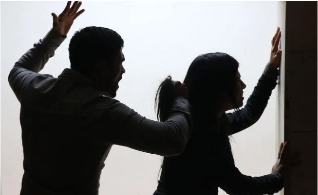 Cinco mujeres violadas al día y más de 55 casos de violencia familiar reportan autoridades