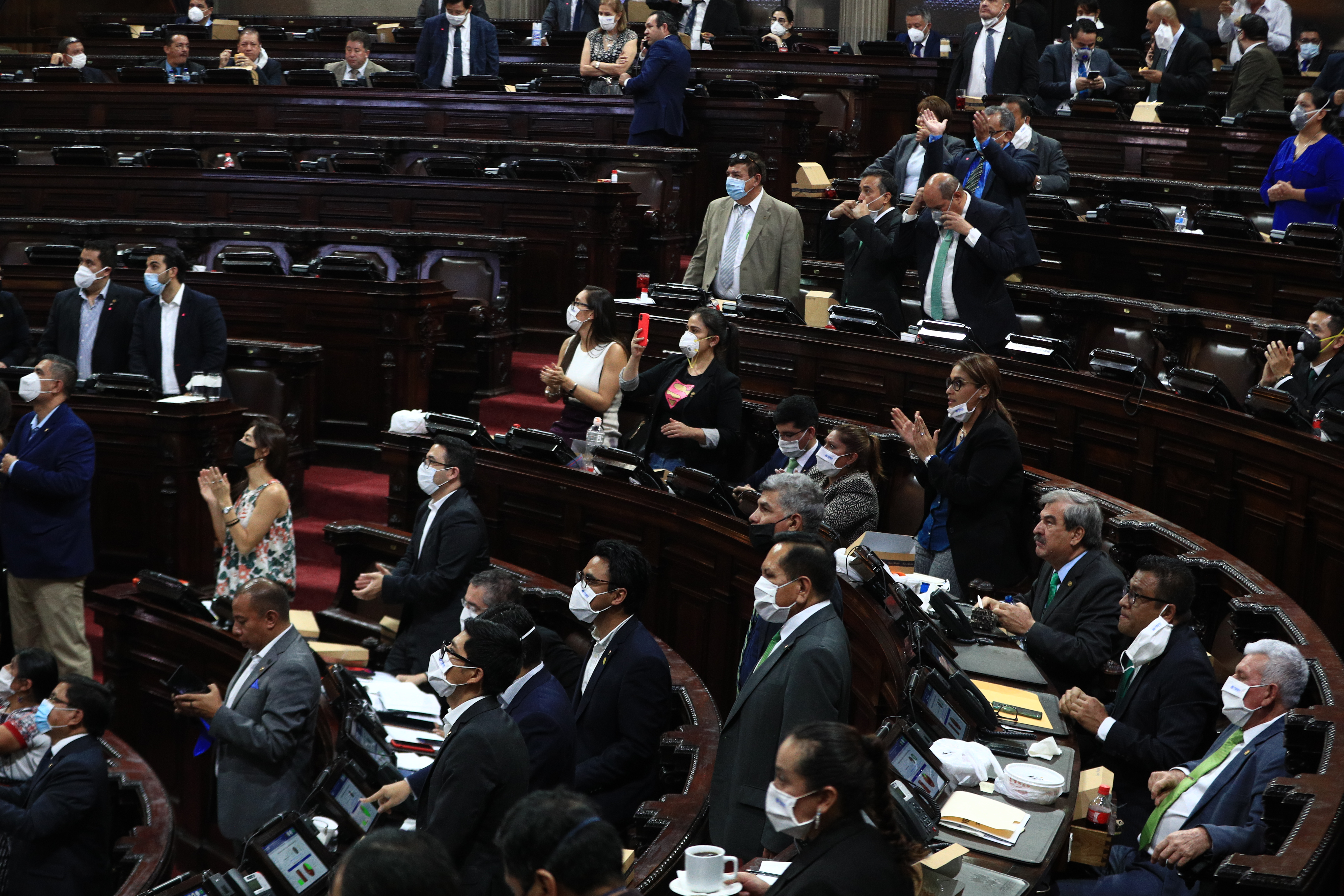 Coronavirus: Diputados cuestionan que no se haya alertado a la población sobre nuevas medidas