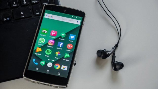 WhatsApp: cómo hacer videollamadas hasta con 50 personas
