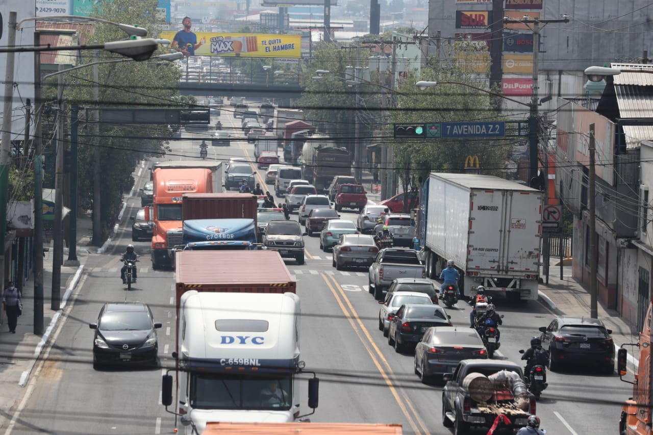 Medio millón de vehículos podrían circular esta semana en la capital