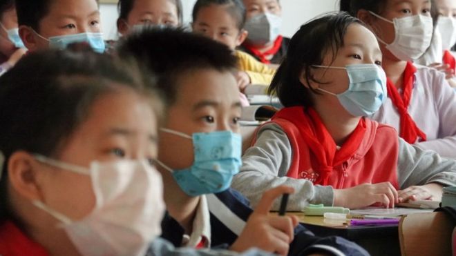 ¿Cómo pueden las mascarillas afectar al aprendizaje en los niños y qué medidas podemos tomar?