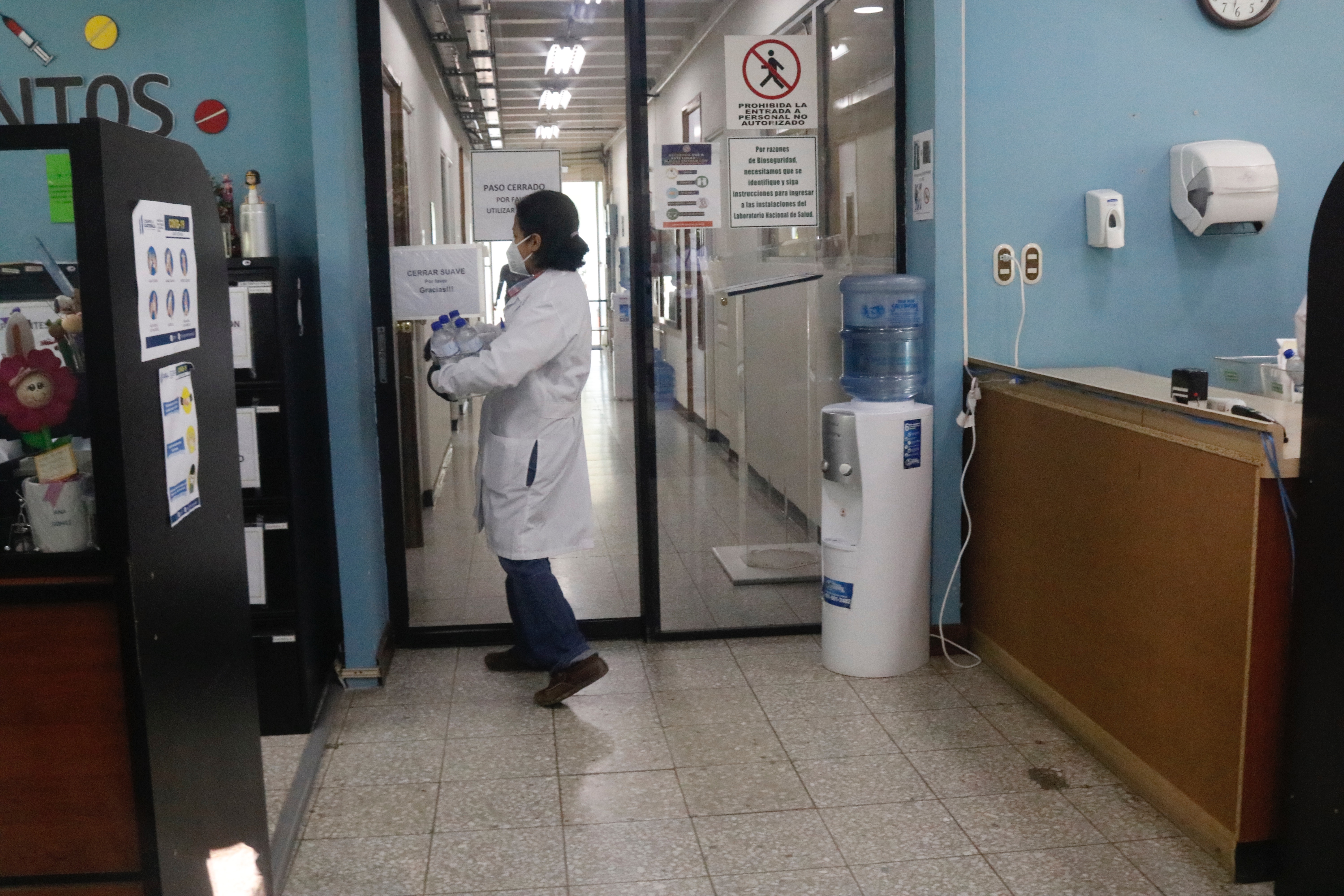 Video: Cómo los dispensarios de barrio y clínicas luchan contra el coronavirus en Guatemala