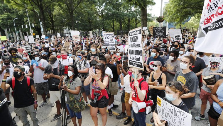 Otro afroamericano muere en EE.UU. por disparos de la Policía en Atlanta