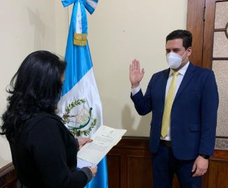 Giammattei nombra nuevo ministro de Trabajo a Rafael Eugenio Rodríguez Pellecer