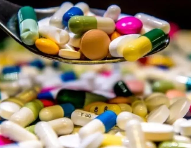 El ibuprofeno inhalado es efectivo para tratar a pacientes graves con coronavirus, revela experimento en Argentina