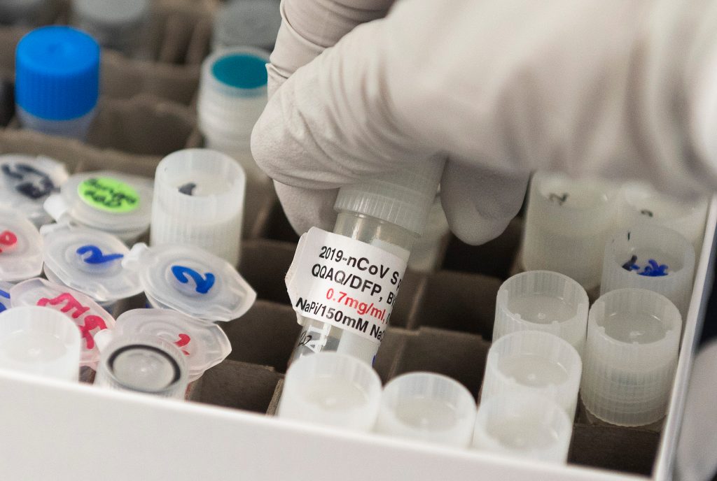 Vacuna de Novavax contra el coronavirus produce cuatro veces más anticuerpos que las personas recuperadas