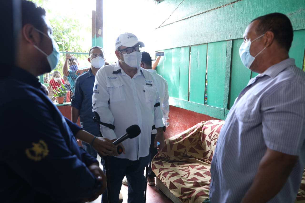 Alejandro Giammattei en Petén