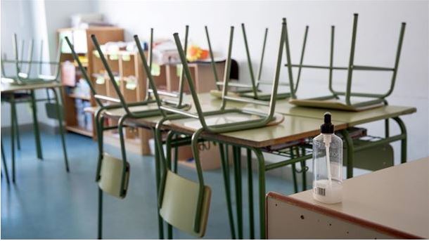 OMS afirma que las escuelas no son motor de transmisión del coronavirus y así lo justifica