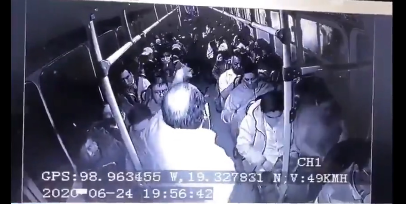 México: asalto a camión desata balacera y deja dos delincuentes y un pasajero muertos